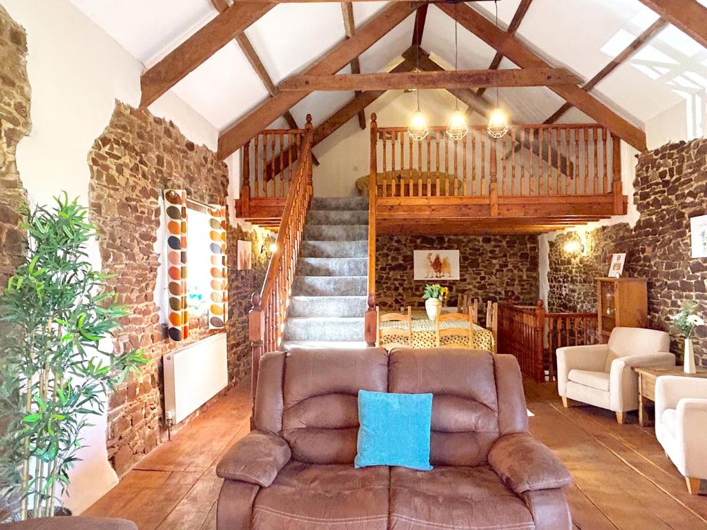 Posezení v ubytování 4 Bed in Bude 43994