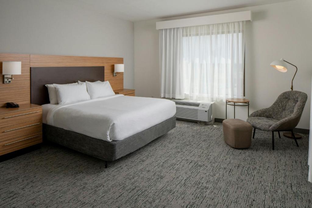 TownePlace Suites by Marriott Foley at OWA - Suite 1 Chambre