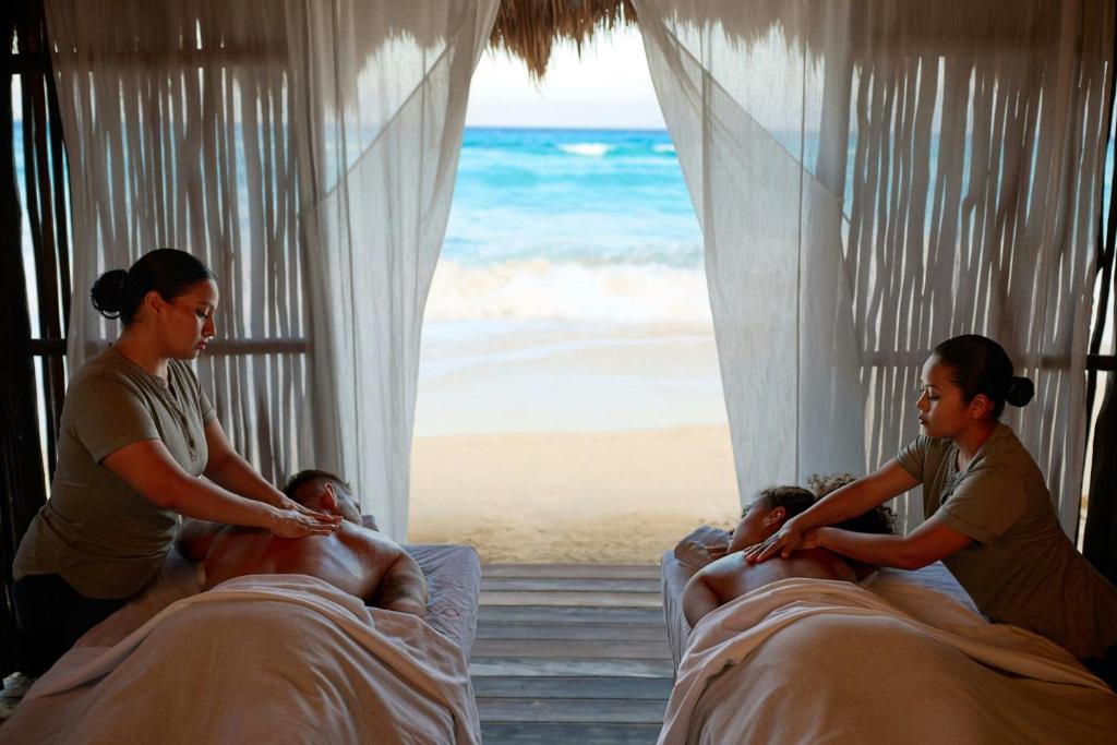 Marriott Cancun, An All-Inclusive Resort photo