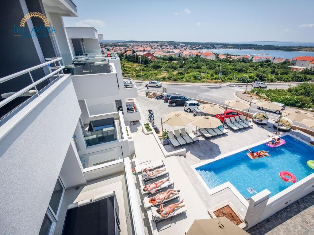 Bazén v ubytování Residences Bellavista 2 nebo v jeho okolí