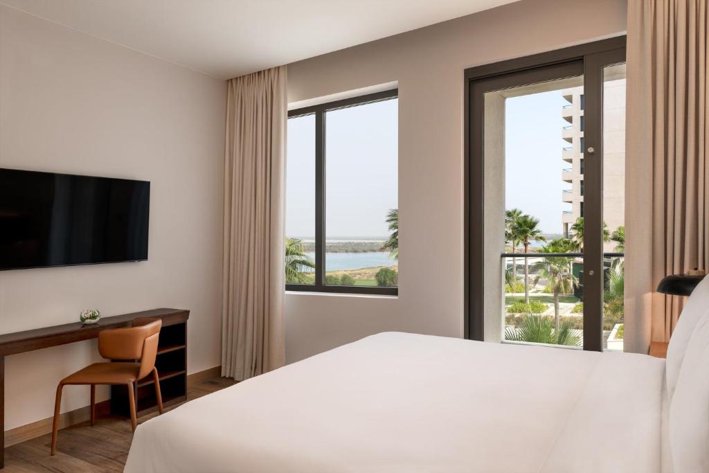 Staybridge Suites Yas Island Abu Dhabi by IHG - Resim 38