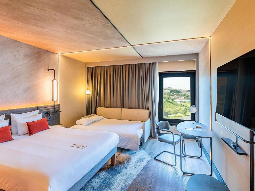 Novotel Lisboa - Resim 14