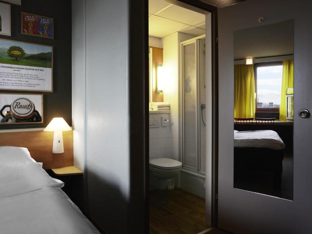 Ibis Wien Mariahilf - Resim 17