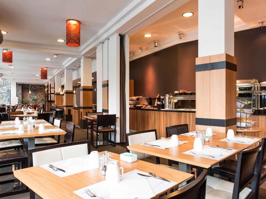 Novotel Gent Centrum - Resim 24