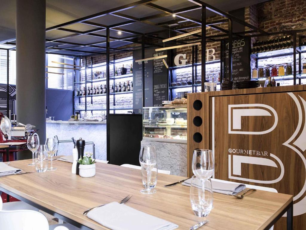 Novotel Gent Centrum - Resim 31