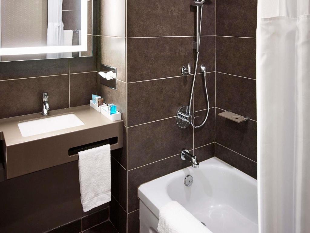 Novotel Toronto North York - Resim 31