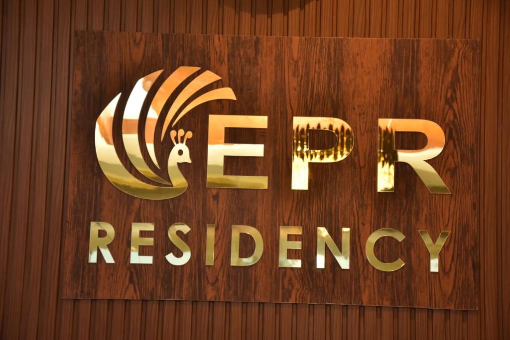 Et logo, certifikat, skilt eller en pris der bliver vist frem på EPR Residency