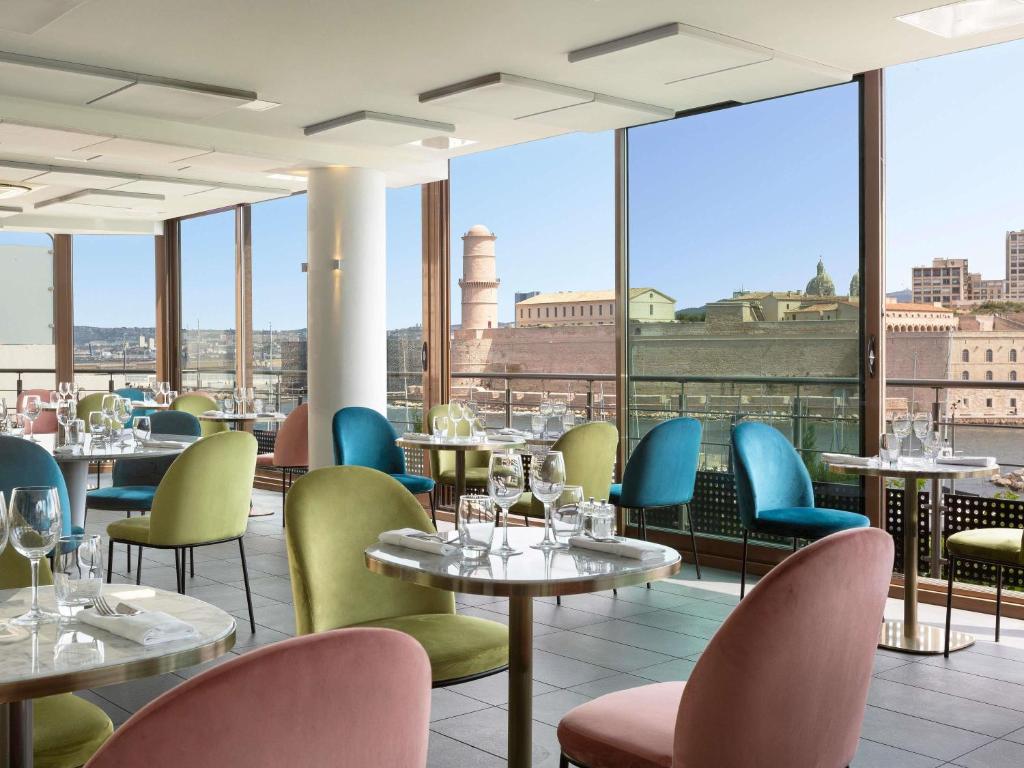 Novotel Marseille Vieux Port - Resim 4