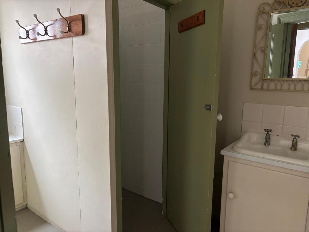 Koupelna v ubytování Echuca Hotel