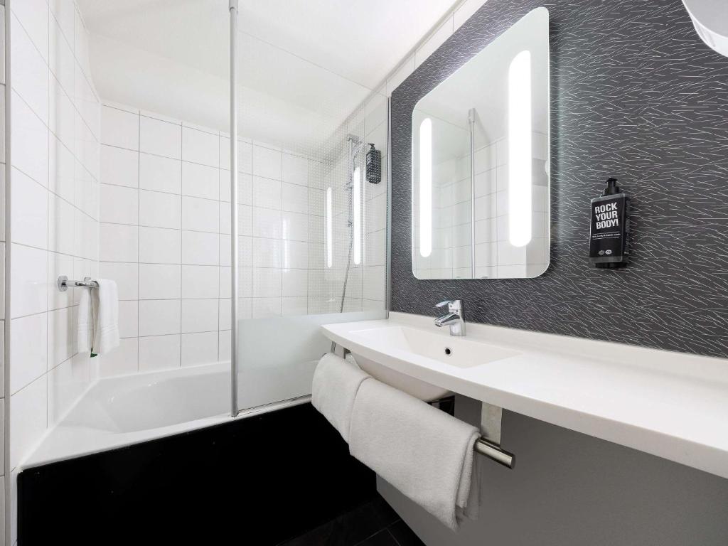 ibis Bordeaux Centre Meriadeck - Resim 38