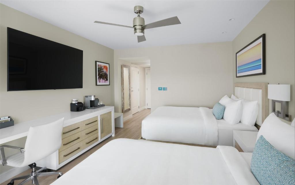 Sunseeker Resort Florida Gulf Coast, Curio Collection Hilton - Resort Room With Two Queen Beds