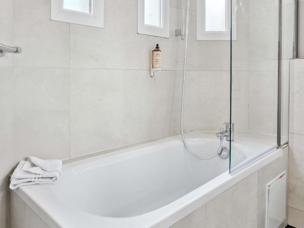 Mercure Paris Opéra Faubourg Montmartre - Resim 29