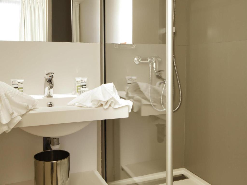 Mercure Paris Opéra Faubourg Montmartre - Resim 20