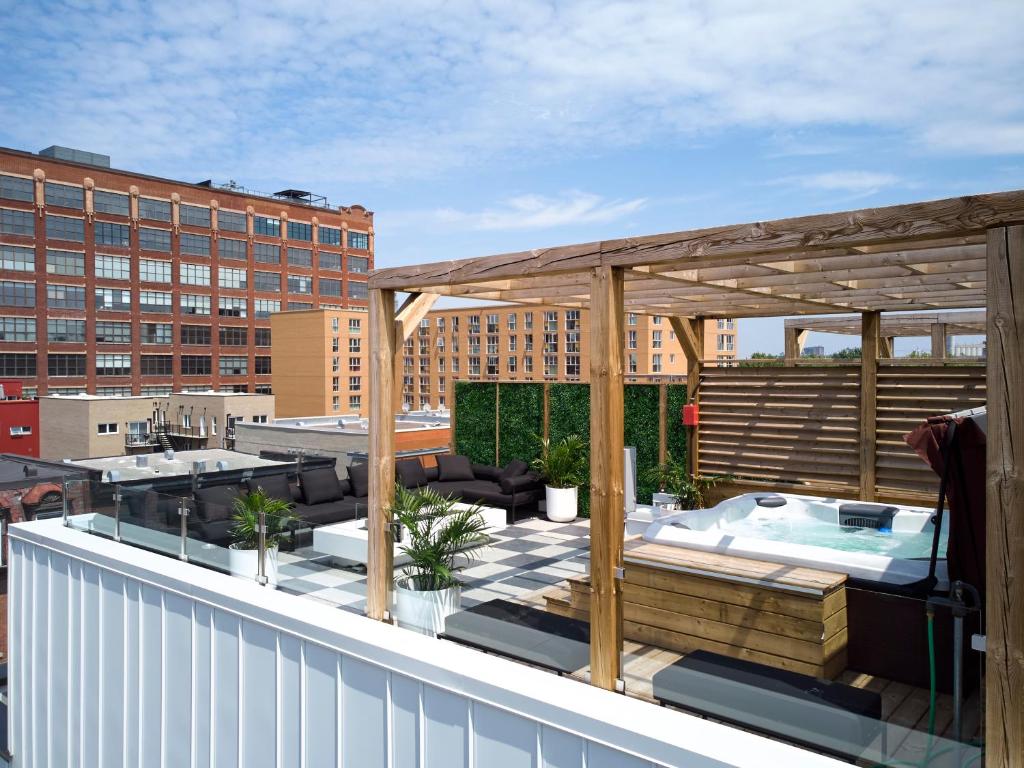 CLUBHAUS Hotel - Resim 35