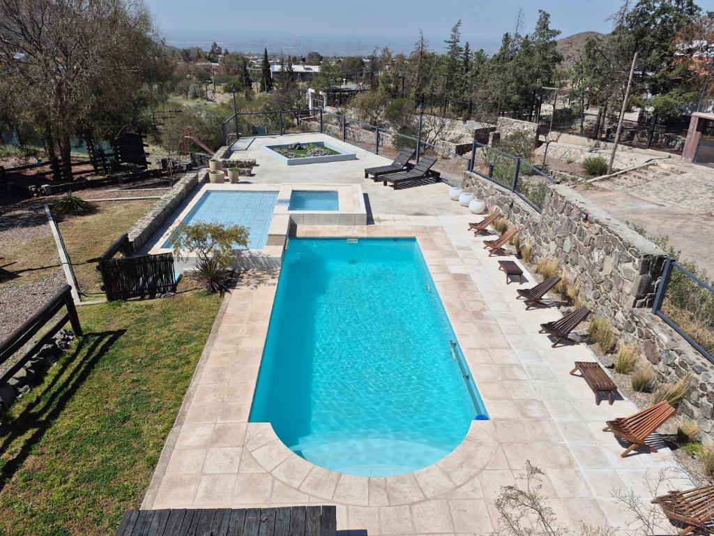 Πισίνα στο ή κοντά στο Terrazas de la Quinta - Cabañas de Montaña