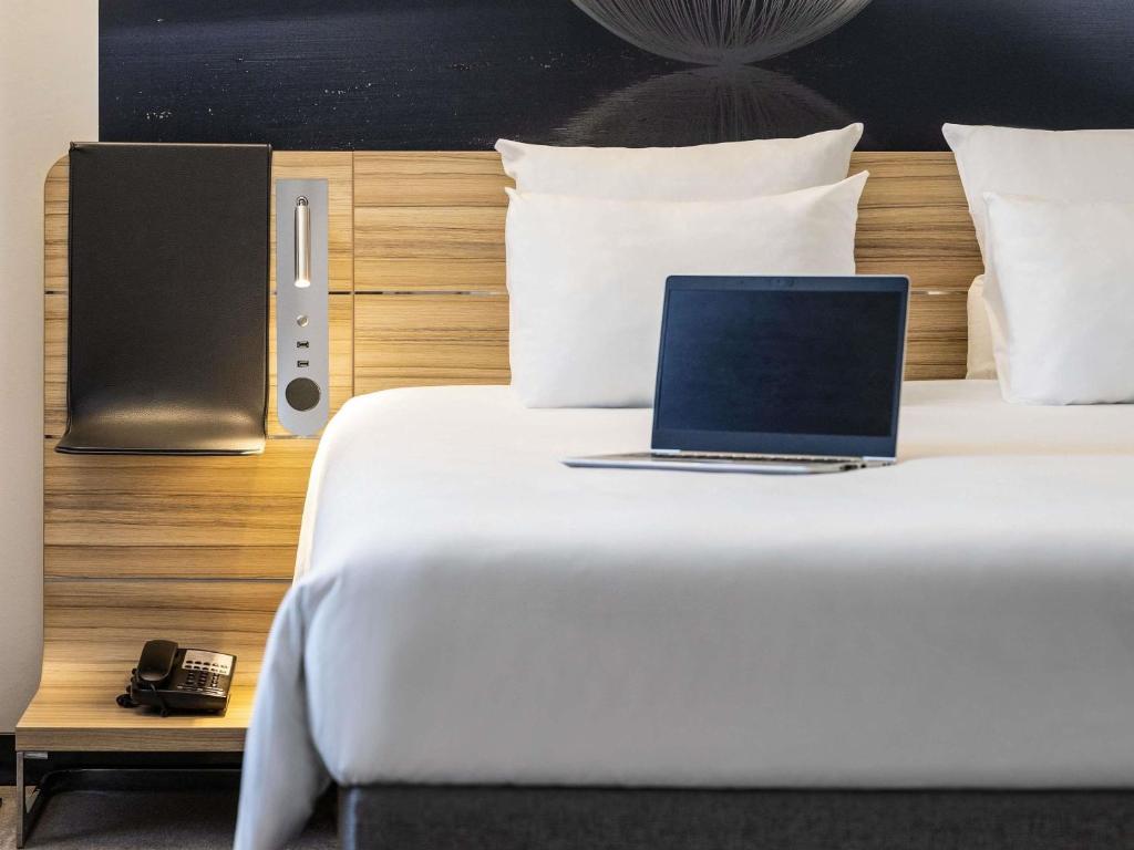 Hotel Novotel Brussels Off Grand Place - Resim 28