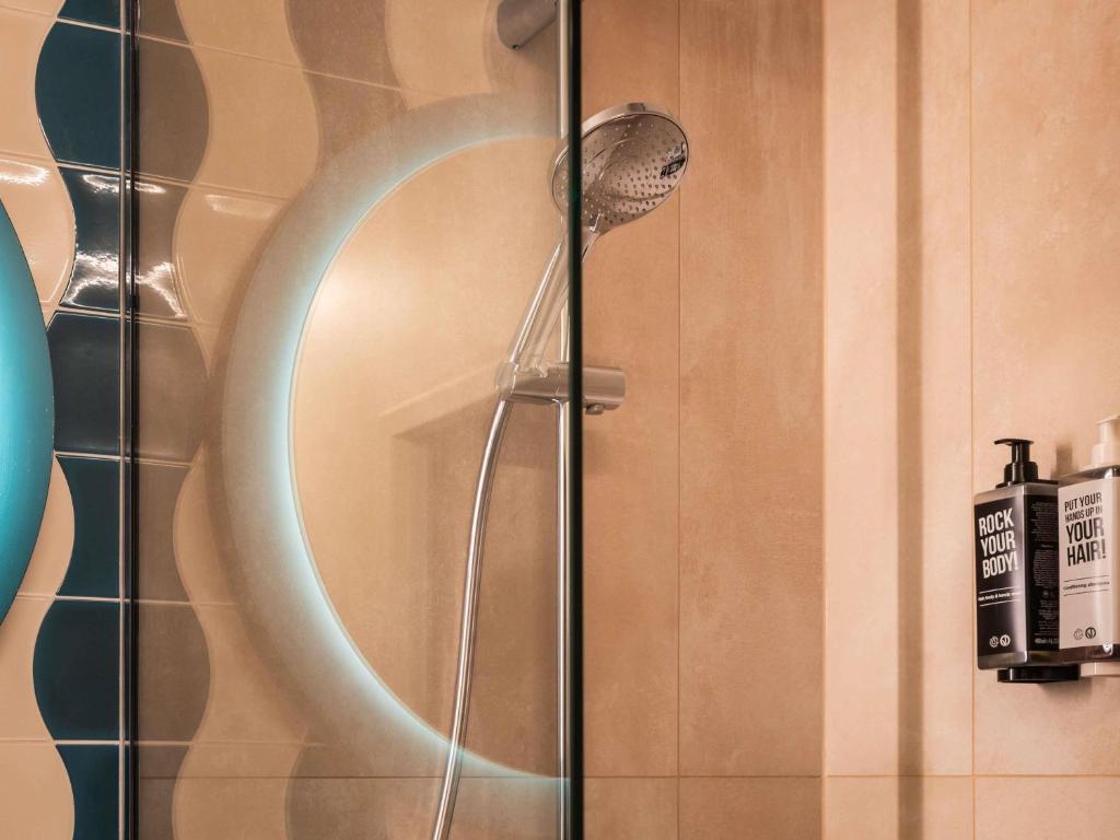 ibis Styles Brugge Centrum - Resim 7