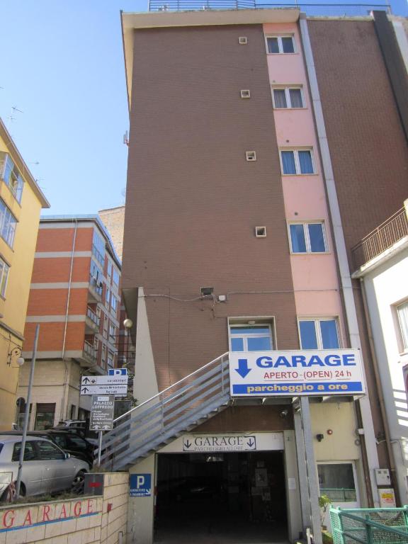 Budova, kde se hotel nachází