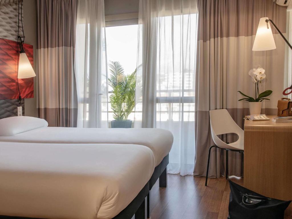 ibis Cannes Plage La Bocca - Resim 9