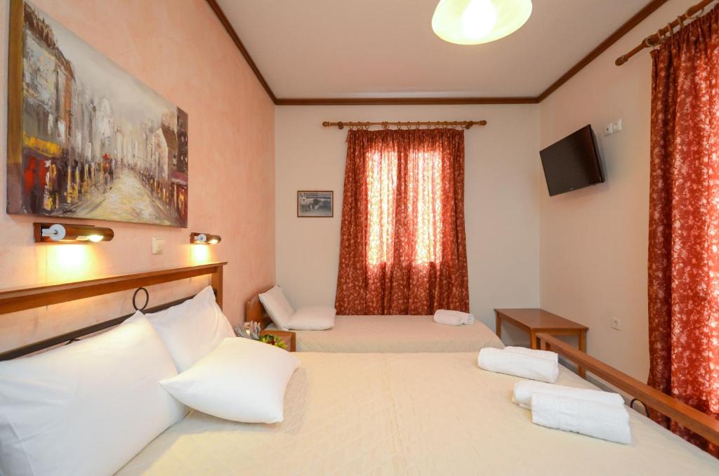 Studio (3 Adults)