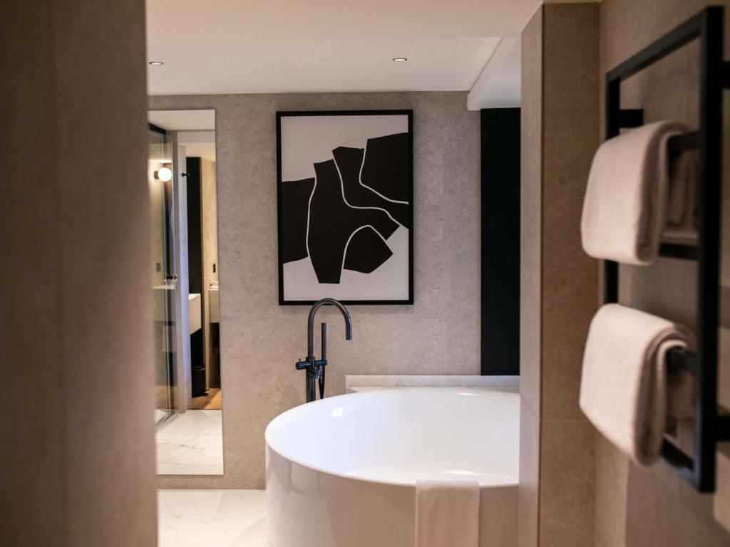 Grand Hôtel La Cloche Dijon - MGallery Collection - Resim 37