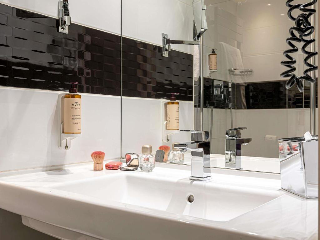 Mercure Paris Place d'Italie - Resim 35