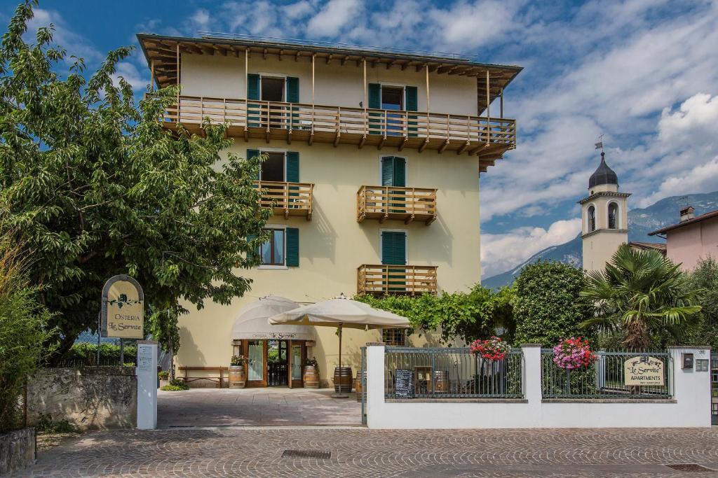 Budova, kde se aparthotel nachází