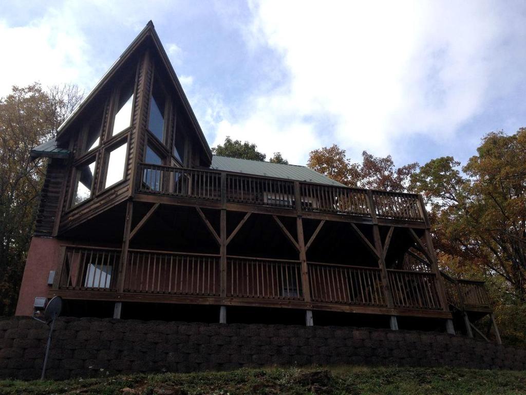 Log Cabin Rental with Appalachian Mountain Views in Boone, North Carolina,  Boone (updated prices 2026), image size:1024x768