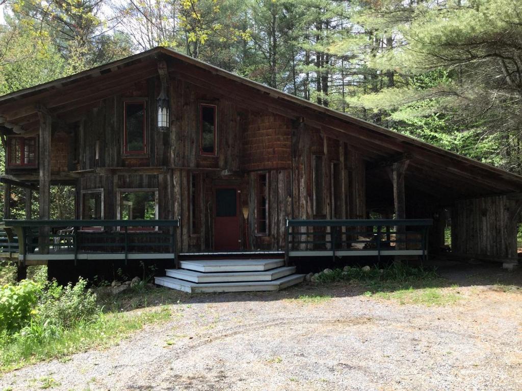 Secluded Luxury Rentals Near Private Golf Courses And Forests Reference: Secluded And Relaxing Luxury Cabin Rental In Adirondack Park Wells