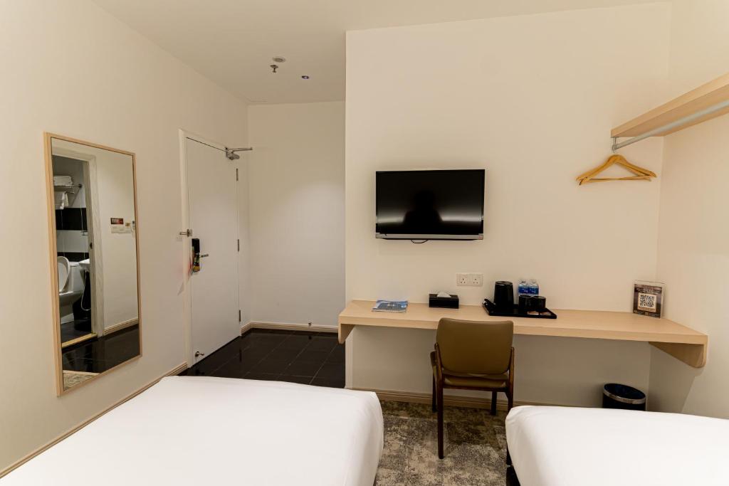 Koho Hotel - Johor Bahru - Quarto Twin Sakura - Quarto Para Fumadores