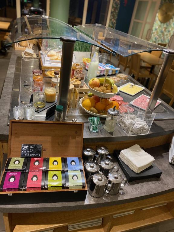 Brit Hotel Reims Croix Blandin - Resim 42