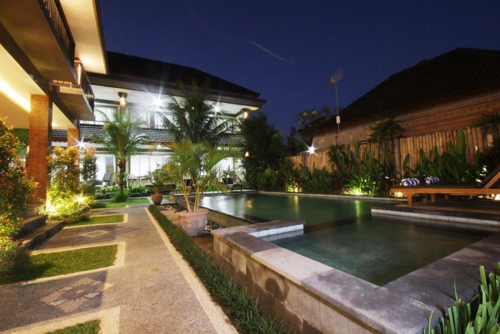 Bazén v ubytování Batu Empug Ubud by Mahaputra nebo v jeho okolí