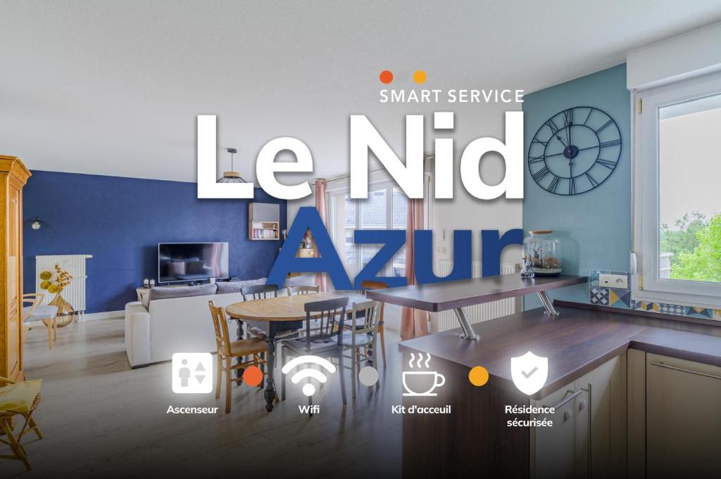 イルキルシュ・グラフェンスタデンにあるLe Nid Azurのリビングルーム(ダイニングルーム付)