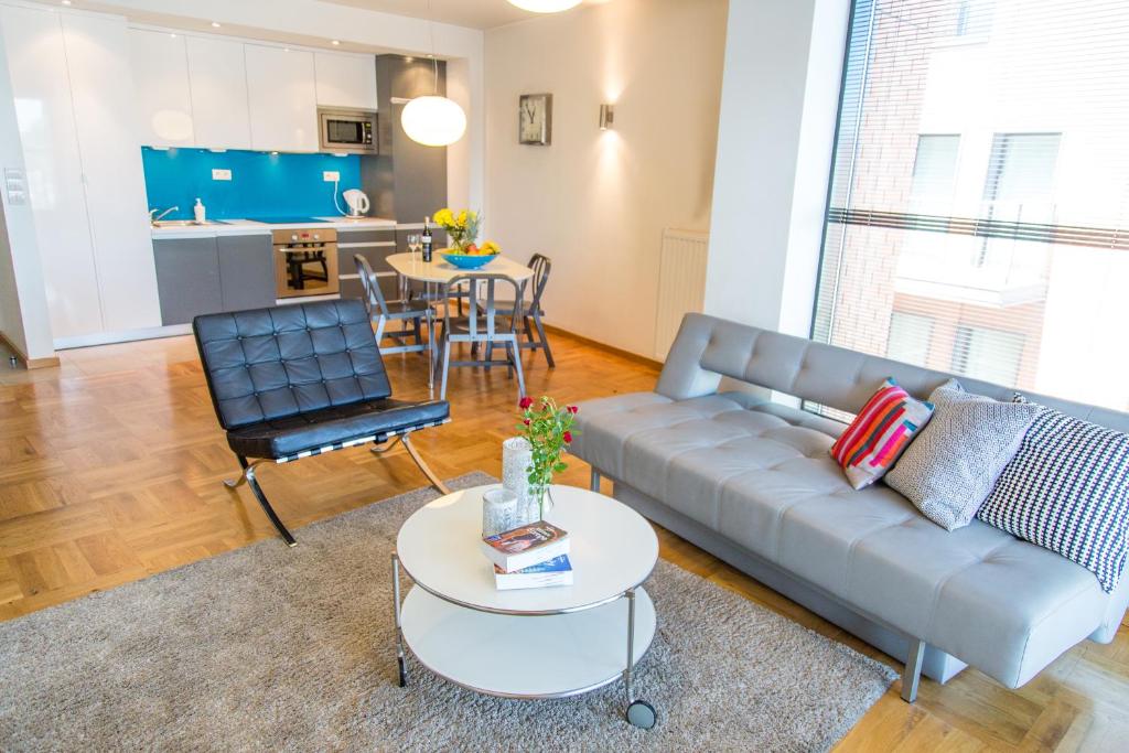 Modern Apartment in City Center - 13