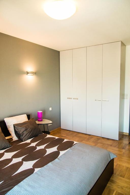 Modern Apartment in City Center - 17