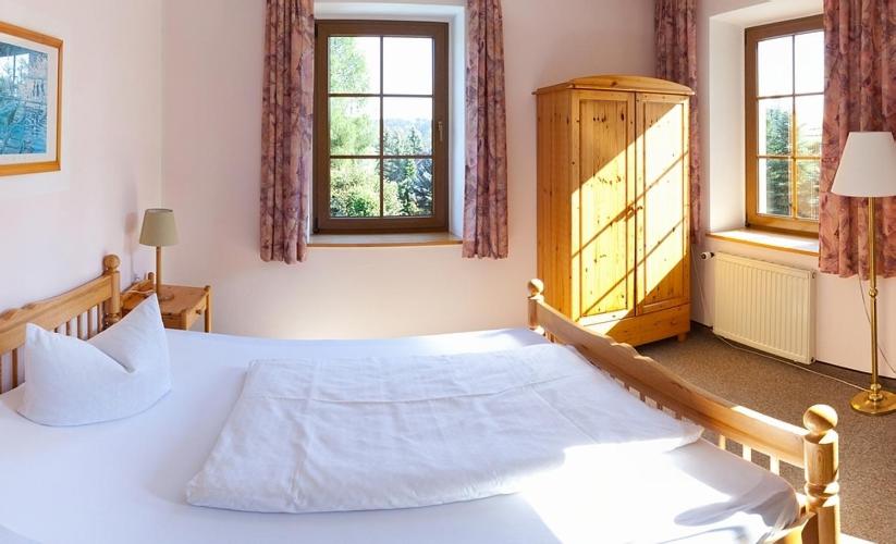 Hotel & Restaurant Kleinolbersdorf - Double Room (1 Adult)