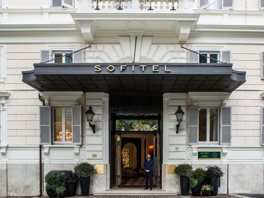 La fachada o entrada de Sofitel Roma Villa Borghese