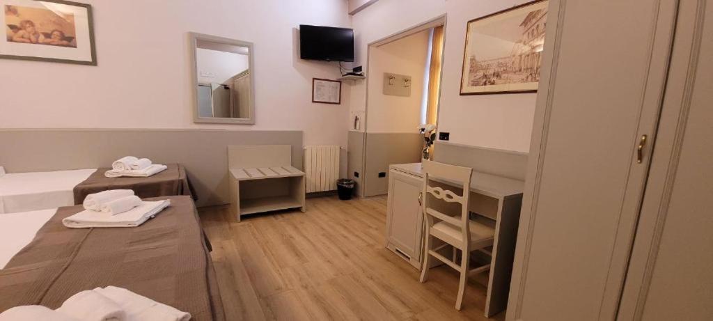 Hotel Camilla Guelfa - Resim 15