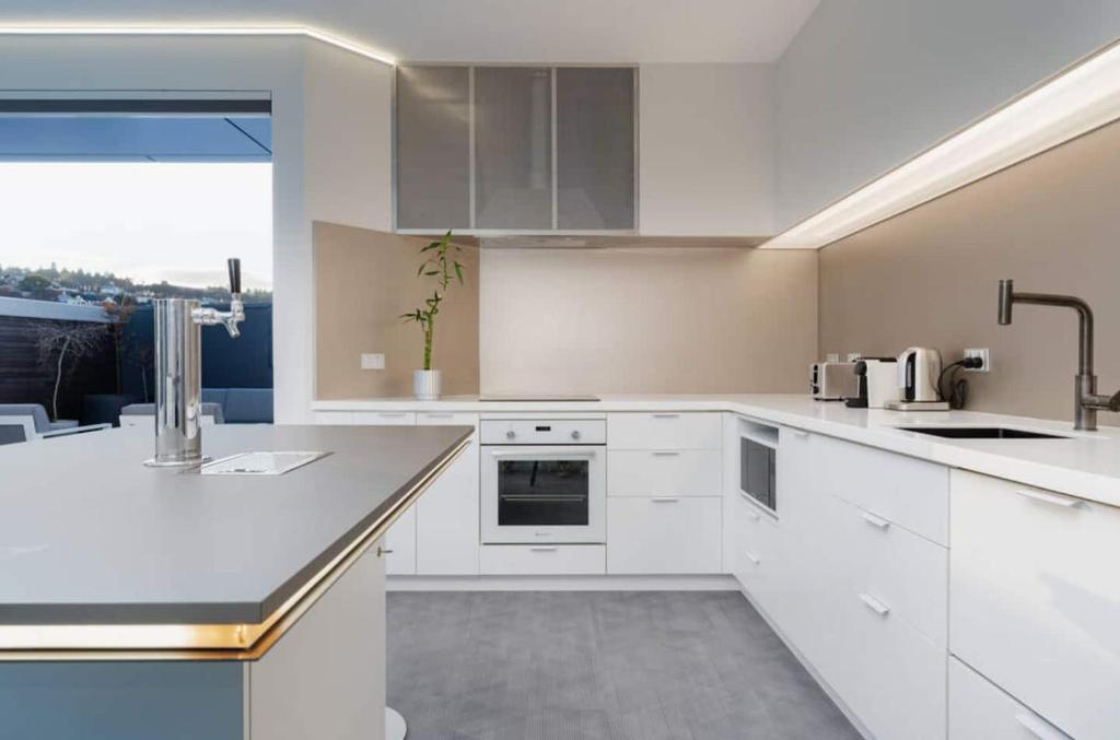 Entire 4 Room Boutique Hotel - Central Dunedin - Resim 13