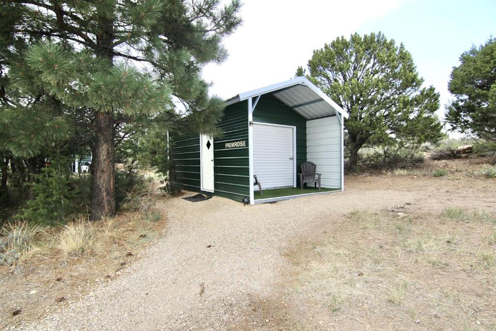 Φωτογραφία από το άλμπουμ του Incredible Secluded Cabin with Barbecue in Monticello, Utah σε Verdure