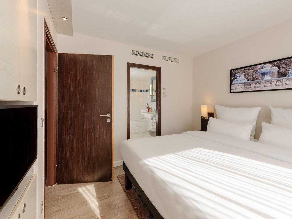 Mercure Hotel München Süd Messe - Resim 12