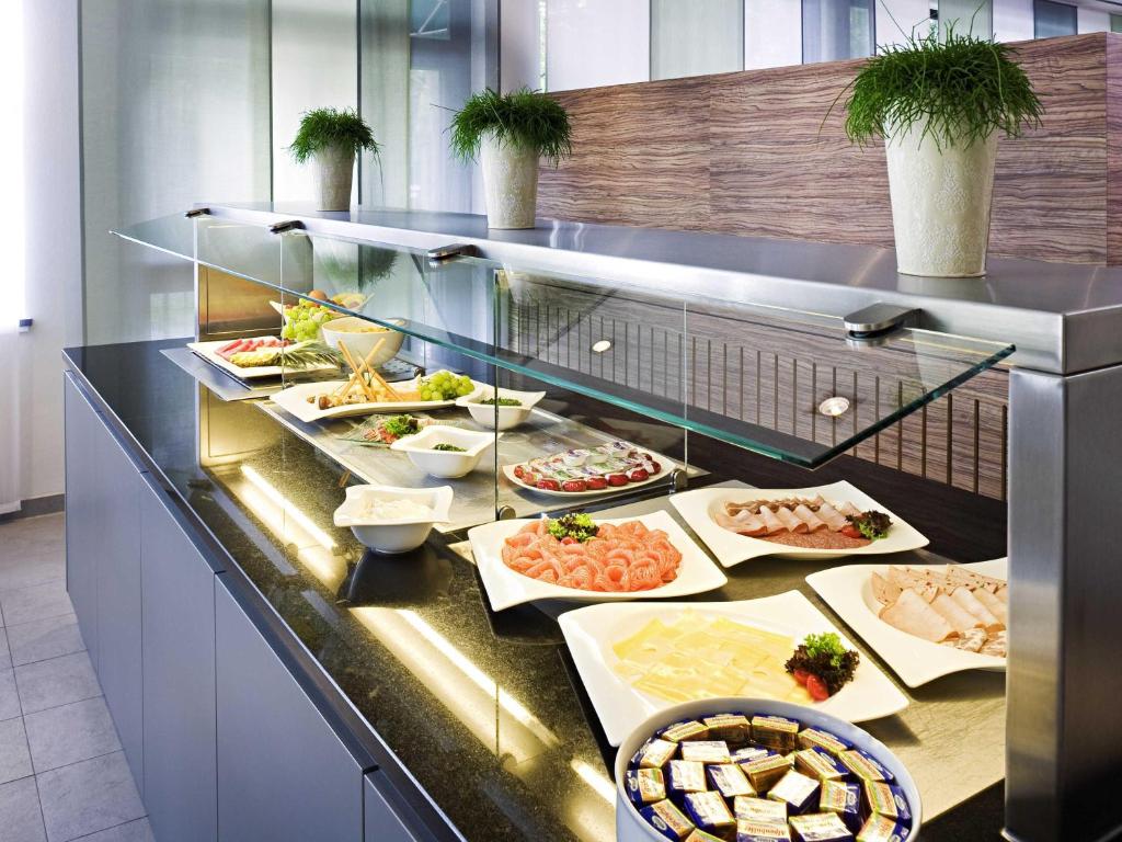 Mercure Hotel München Süd Messe - Resim 29