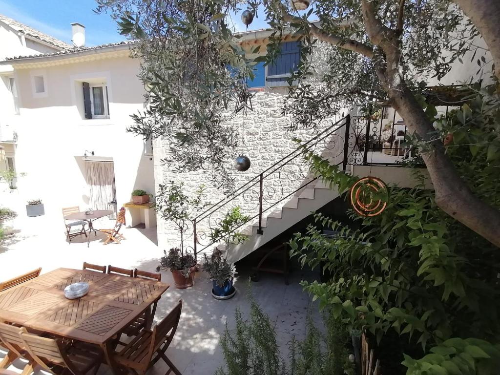 Μπαλκόνι ή βεράντα στο LA CHAMADE maison de village climatisée