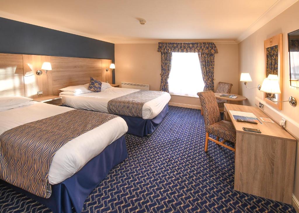 The Queens Hotel - 