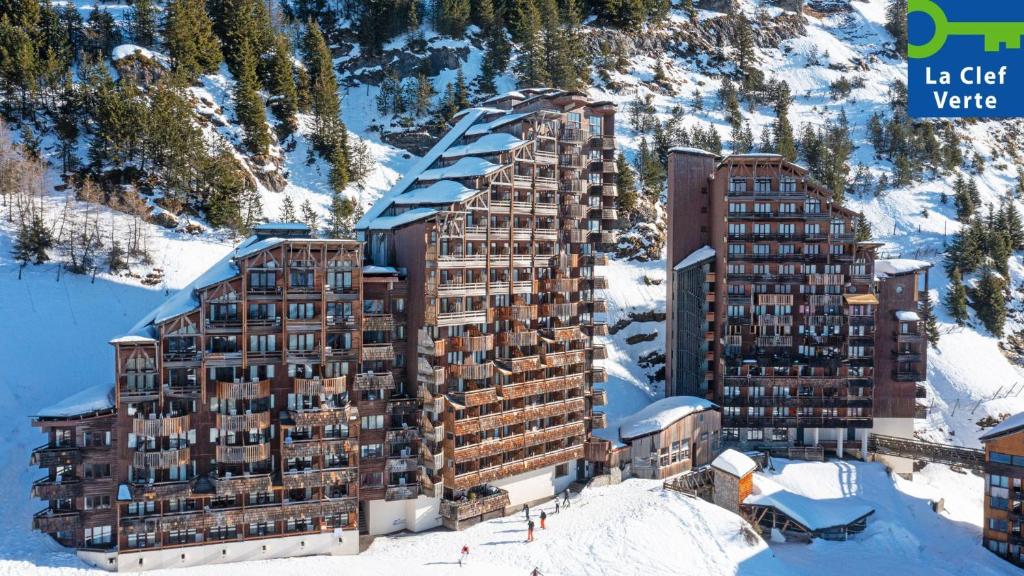 an aerial view of a hotel in the snow at Résidence Pierre & Vacances Antarès in Avoriaz
