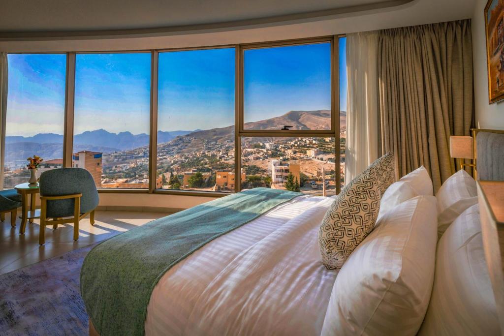 Petra Legacy Luxury - Habitación King Con Vistas A La Montaña