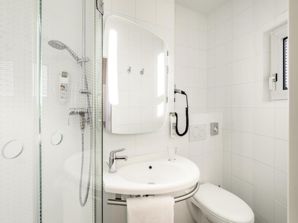 ibis Frankfurt Centrum - Resim 21