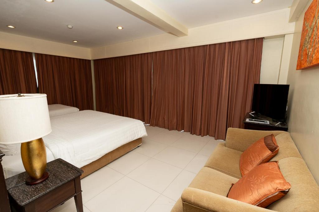 Sunday Chateau En Ville - Pattaya - Resim 15