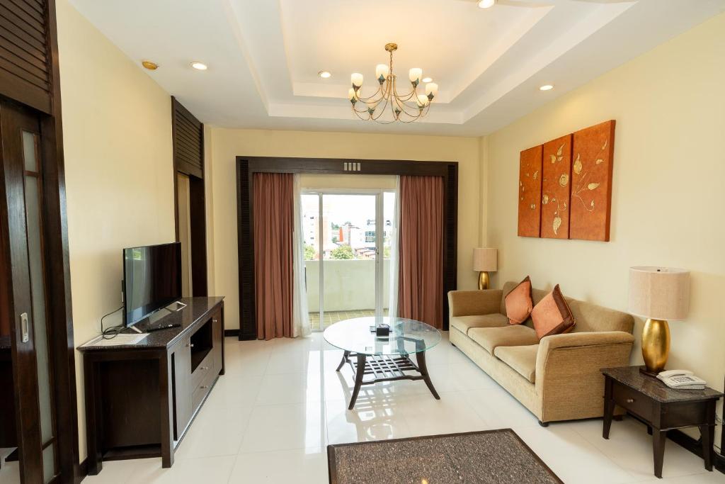 Sunday Chateau En Ville - Pattaya - Resim 21