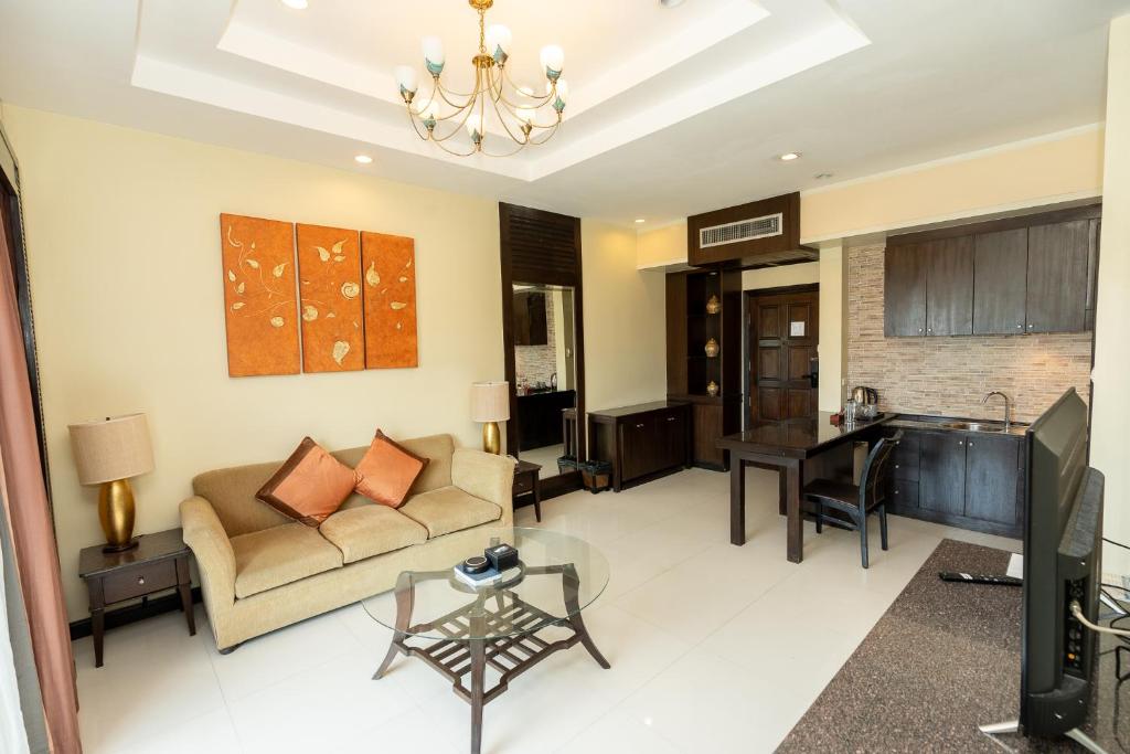 Sunday Chateau En Ville - Pattaya - Resim 34